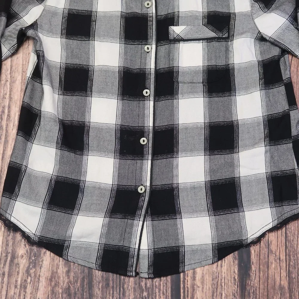 Victoria's Secret Black White Silver Long Sleeve Plaid Flannel Shirt Size XS - Picture 4 of 10